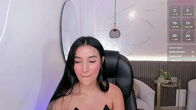 Beverly_johnson stripchat live cam model