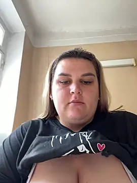 Vita6777 stripchat live cam model
