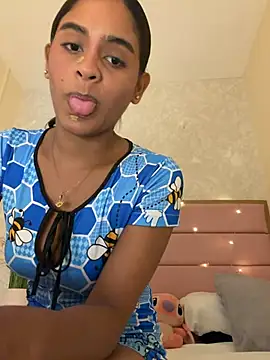 lizzakennedy stripchat live cam model