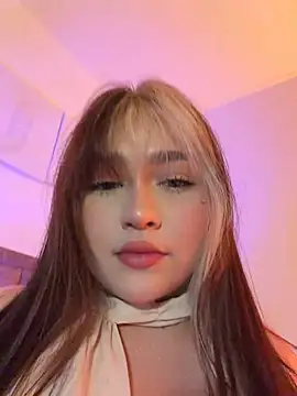 Daniela_ruizz stripchat live cam model