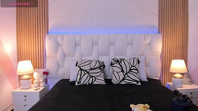 chloe_parker_ stripchat live cam model