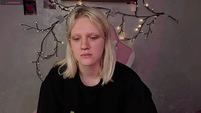 Lilly_Jhonass stripchat live cam model