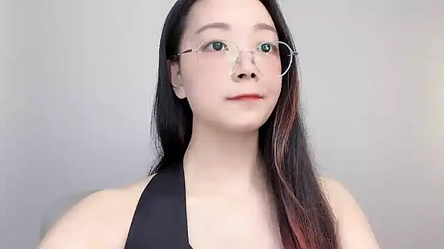 vera999- stripchat live cam model