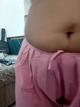 Miss_Suhanna stripchat live cam model
