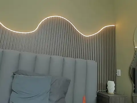 nikigoddes stripchat live cam model