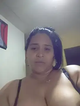 Alejandrava stripchat live cam model