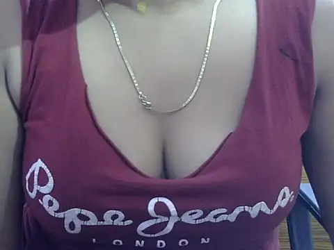 Your_wild_Dia stripchat live cam model