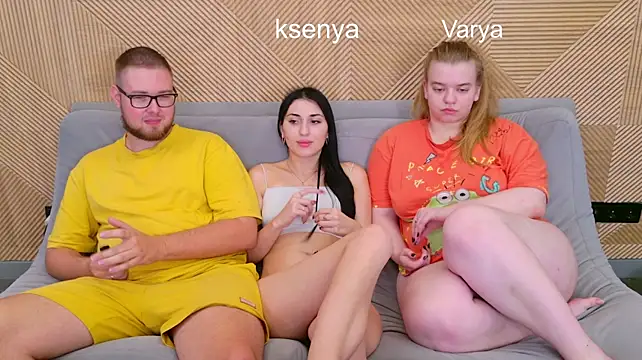 Ksenny stripchat live cam model