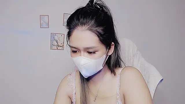 DearEmi-20 stripchat live cam model