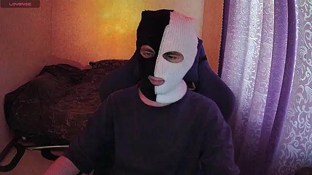 ZXCENSORED- stripchat live cam model