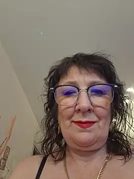 LaliaMia stripchat live cam model