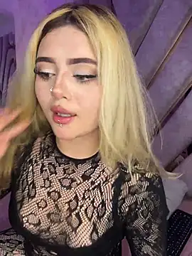 lya_nekko_ stripchat live cam model