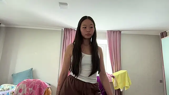 NorahHeelan stripchat live cam model