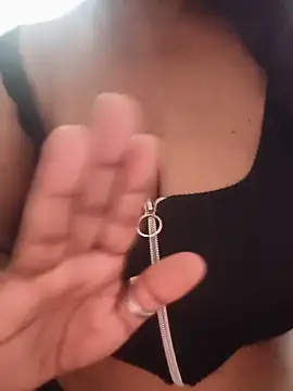 Ecyol stripchat live cam model