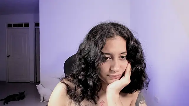 lizzy-c-e-e stripchat live cam model