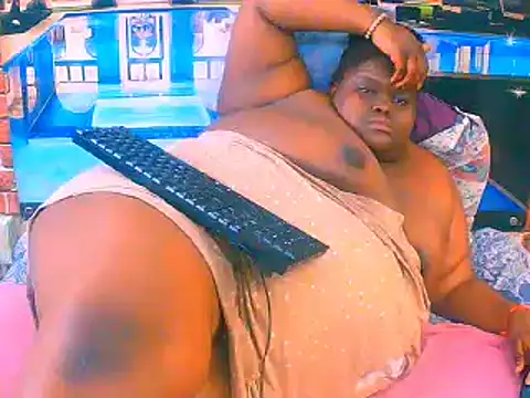 EbonyHotBuns stripchat live cam model