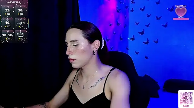Malud09 stripchat live cam model