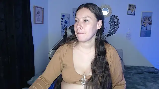 mariaana__222 stripchat live cam model