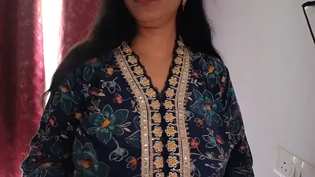 lustyruhh stripchat live cam model