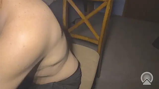 chrisw8140 stripchat live cam model