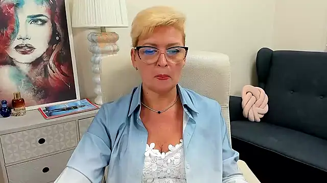 luna_xfantasy stripchat live cam model