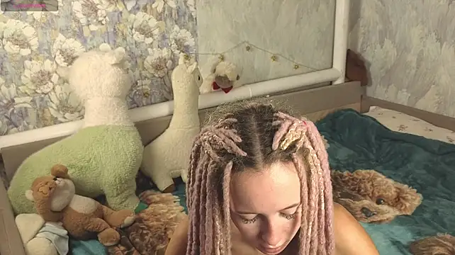 cutest_lucy stripchat live cam model