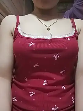 LucyyLy stripchat live cam model