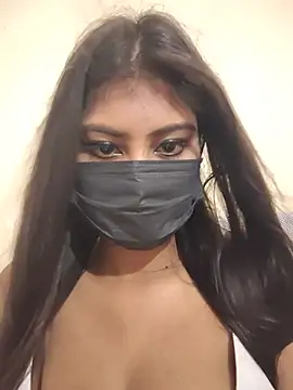 RAGNI-Love stripchat live cam model