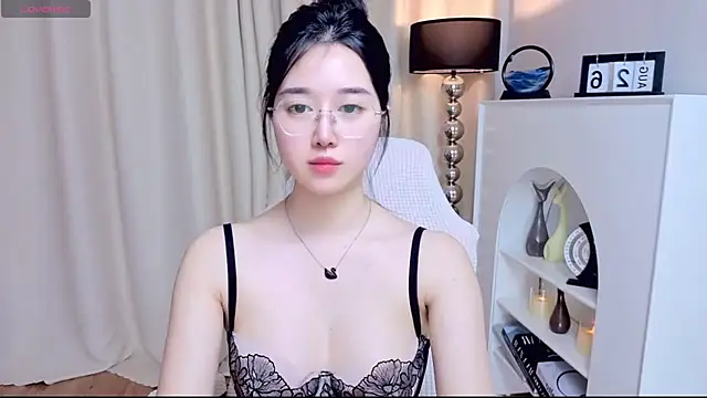 miuu6868 stripchat live cam model