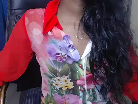 Strip_Simmie stripchat live cam model