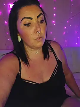 CurvyBonnie_XO stripchat live cam model