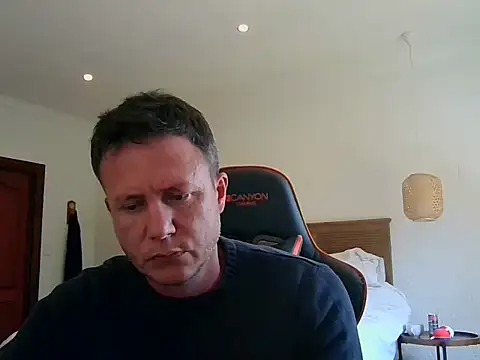 TroyDieselXXX stripchat live cam model