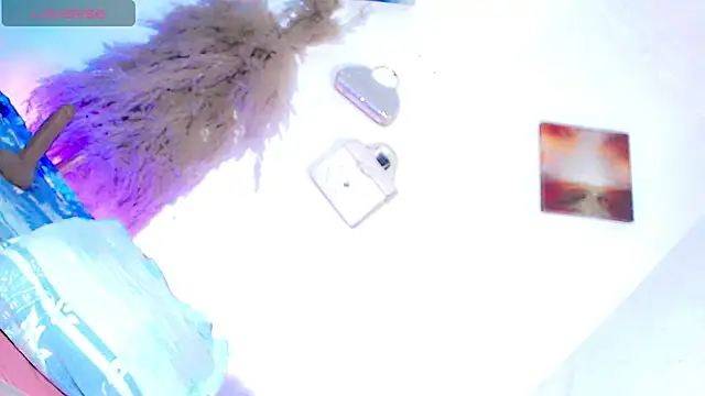 ravenous_charmer stripchat live cam model
