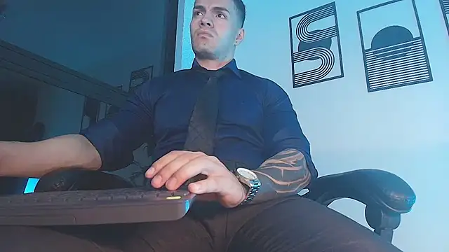 ALPHA_DOMINUS_ stripchat live cam model