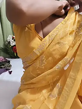 Shalu_G stripchat live cam model