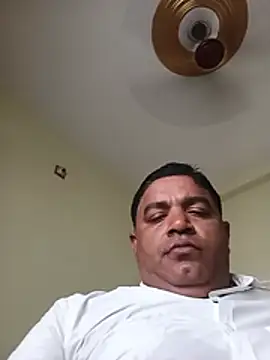 deshilnd stripchat live cam model