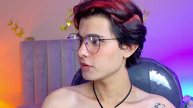 Derek_Sinn stripchat live cam model