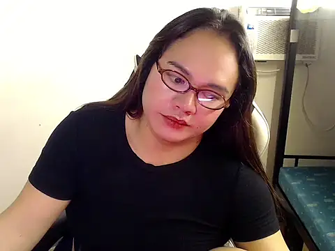 LAvender_18 stripchat live cam model