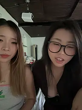 xiaozz-001 stripchat live cam model