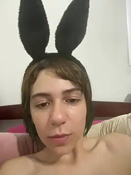 sophibunnie stripchat live cam model