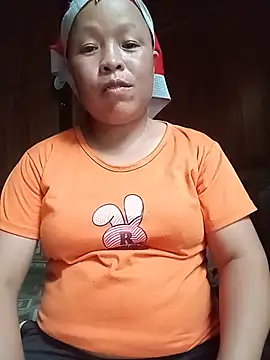 pm2002a stripchat live cam model