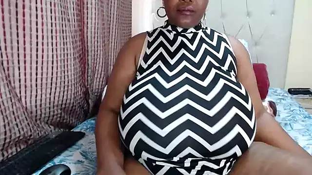 CHOCOLATEDARKBUSTYX stripchat live cam model