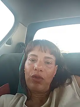 Zingara83 stripchat live cam model