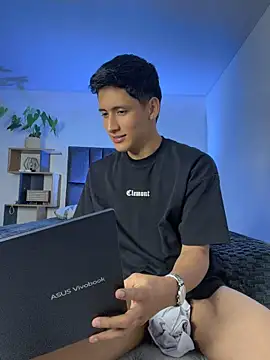 SantiLux_ stripchat live cam model