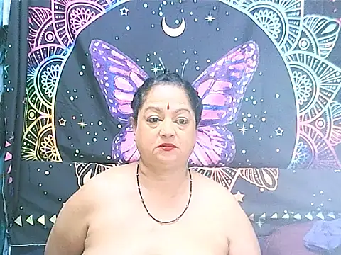 matureindian stripchat live cam model