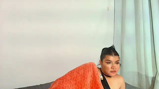 lyzamy_liz stripchat live cam model