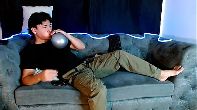 Liam_Chameliam stripchat live cam model