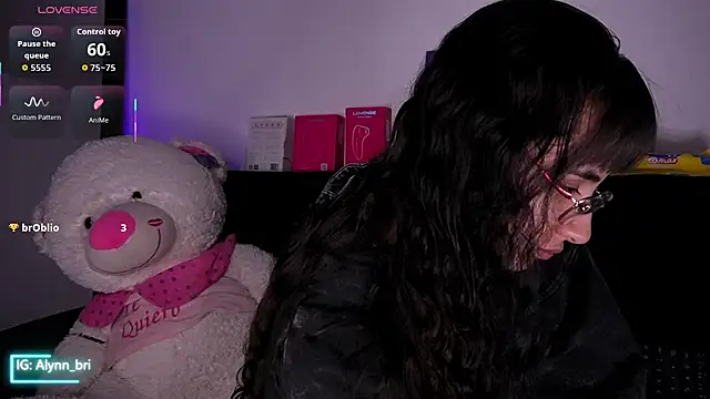 Pinksnake stripchat live cam model