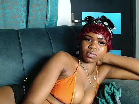 Ebony-Starr stripchat live cam model
