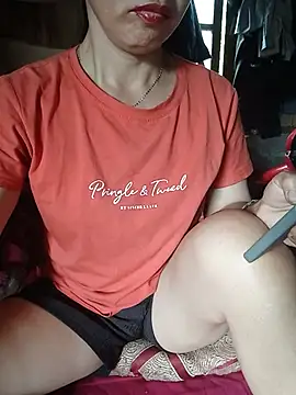 Elfledaa stripchat live cam model